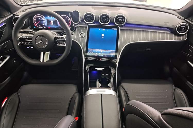 Used Mercedes-Benz C-Class 2023 Revised C 200 L Sport Edition Center Console