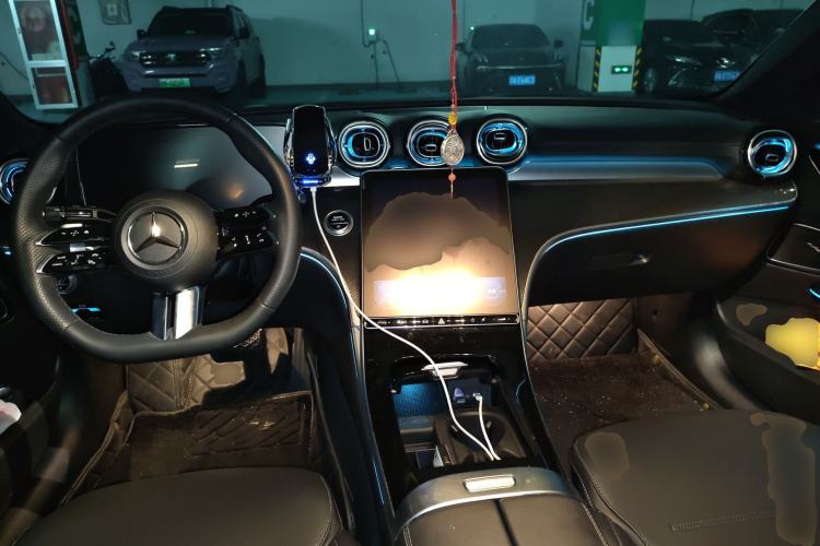 Used Mercedes-Benz C-Class 2023 C 260 L Sport Edition Center Console