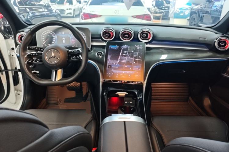 Used Mercedes-Benz C-Class 2023 Restyled C 260 L Night Edition Sports Version Center Console