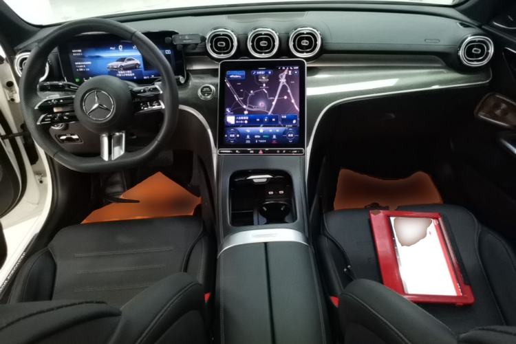 Used Mercedes-Benz C-Class 2023 Second Facelift C 260 L Starry Night Sports Edition Center Console