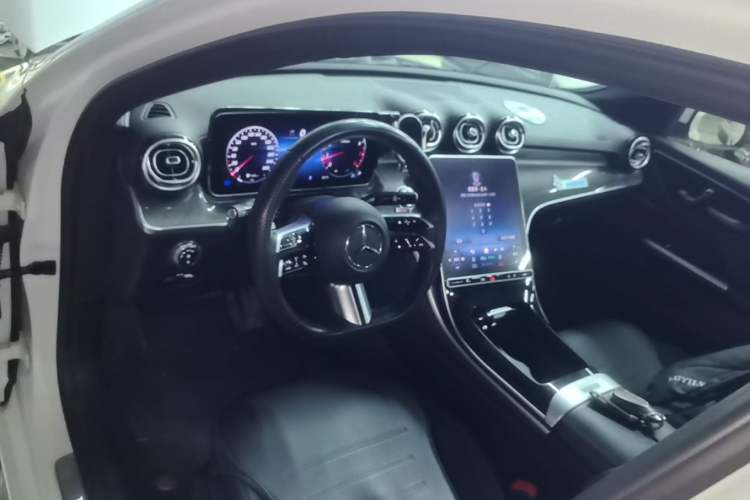 Used Mercedes-Benz C-Class 2023 C 260 L Sport Edition Center Console