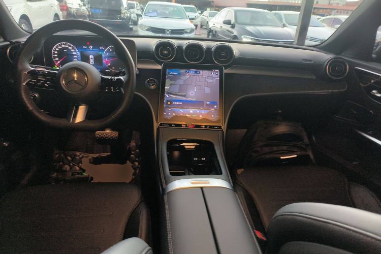 Used Mercedes-Benz C-Class 2023 Revised C 200 L Sport Edition Center Console