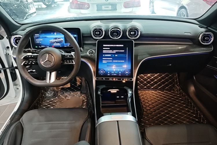 Used Mercedes-Benz C-Class 2023 Restyled C 260 L Sport Edition Center Console