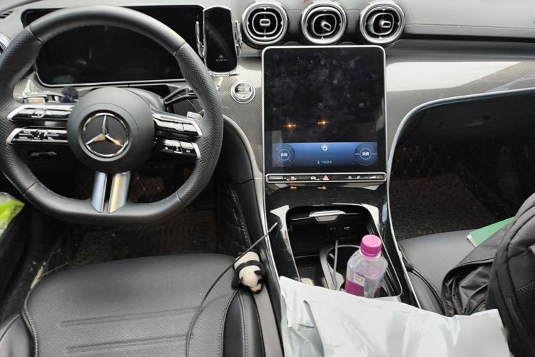 Used Mercedes-Benz C-Class 2023 Second Facelift C 260 L Sport Edition Center Console