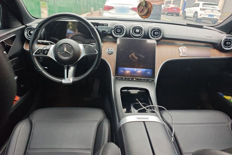 Used Mercedes-Benz C-Class 2023 C 260 L Center Console