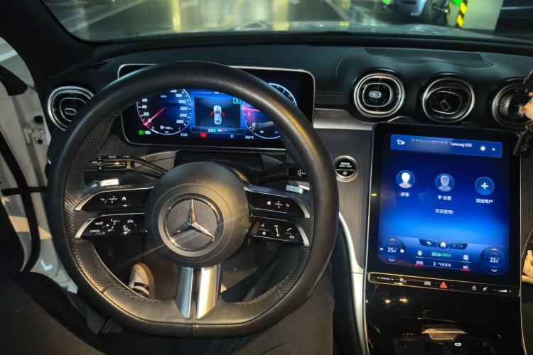 Used Mercedes-Benz C-Class 2023 C 260 L Sport Edition Center Console