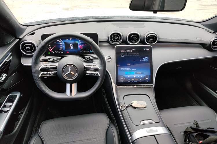 Used Mercedes-Benz C-Class 2023 Revised C 200 L Sport Edition Center Console