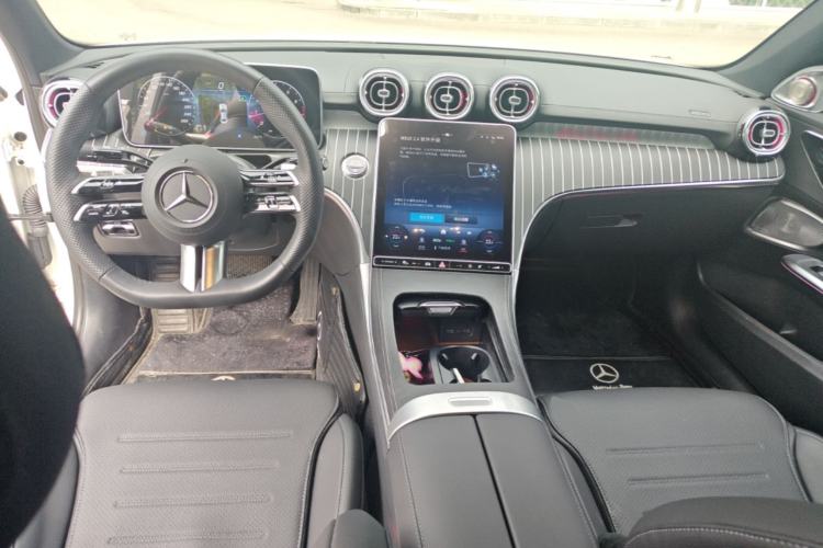 Used Mercedes-Benz C-Class 2023 Revised C 200 L Sport Edition Center Console