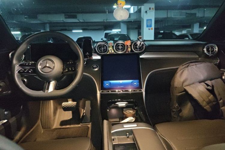 Used Mercedes-Benz C-Class 2023 Restyled C 260 L Night Edition Sports Version Center Console