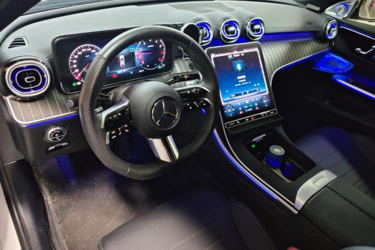 Used Mercedes-Benz C-Class 2023 Restyled C 260 L Sport Edition Center Console