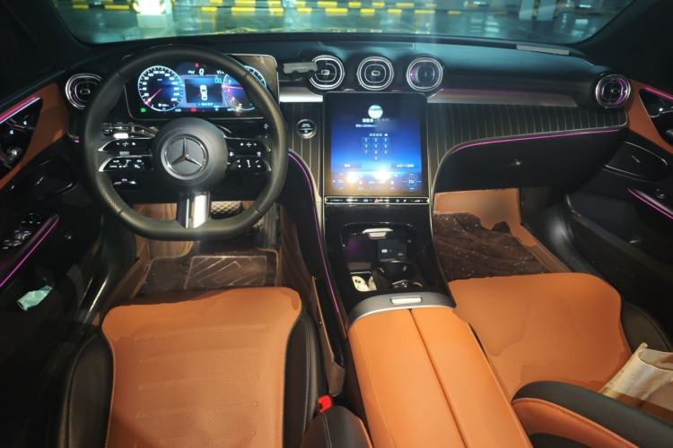 Used Mercedes-Benz C-Class 2023 Restyled C 260 L Sport Edition Center Console