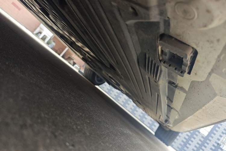 Used Mercedes-Benz C-Class 2023 C 200 L Sport Edition Chassis Front Left