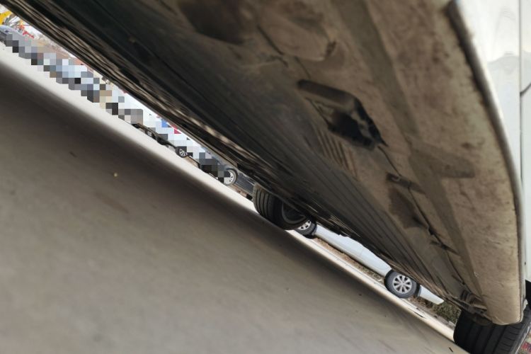 Used Mercedes-Benz C-Class 2023 C 260 L Sport Edition Chassis Front Left