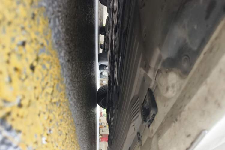 Used Mercedes-Benz C-Class 2023 Facelift C 260 L Chassis Front Left