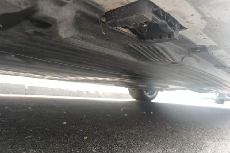 Used Mercedes-Benz C-Class 2023 Second Facelift C 260 L Sport Edition Chassis Front Left