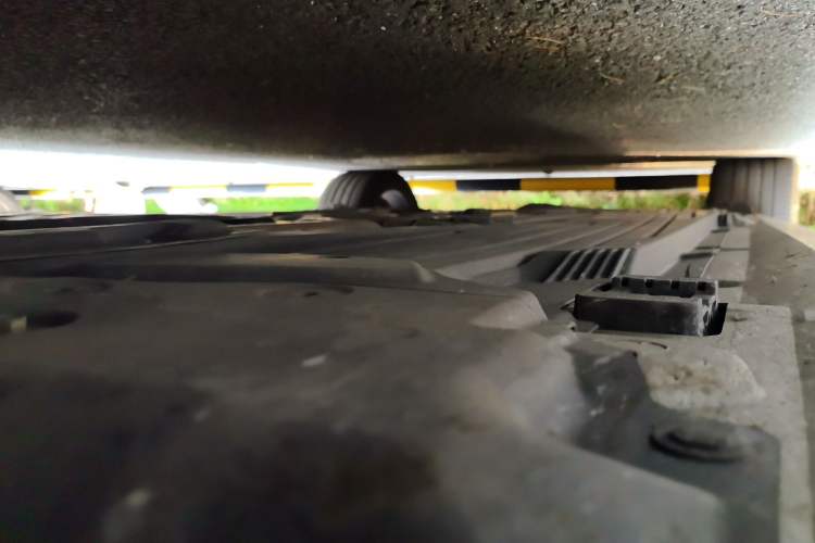 Used Mercedes-Benz C-Class 2023 Second Facelift C 260 L Sport Edition Chassis Front Right