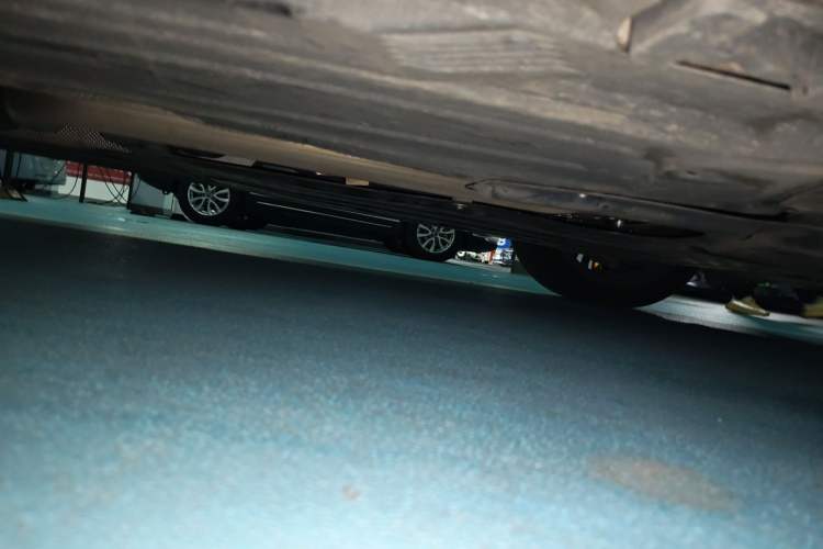 Used Mercedes-Benz C-Class 2023 C 260 L Sport Edition Chassis Front Right