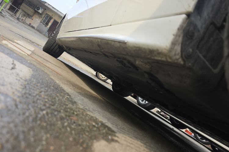 Used Mercedes-Benz C-Class 2023 Second Facelift C 260 L Sport Edition Chassis Front Right