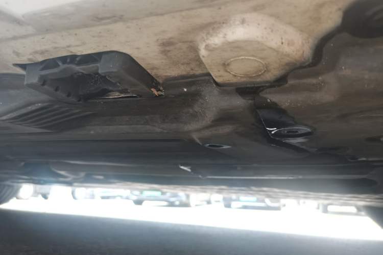 Used Mercedes-Benz C-Class 2023 Second Facelift C 260 L Sport Edition Chassis Front Right