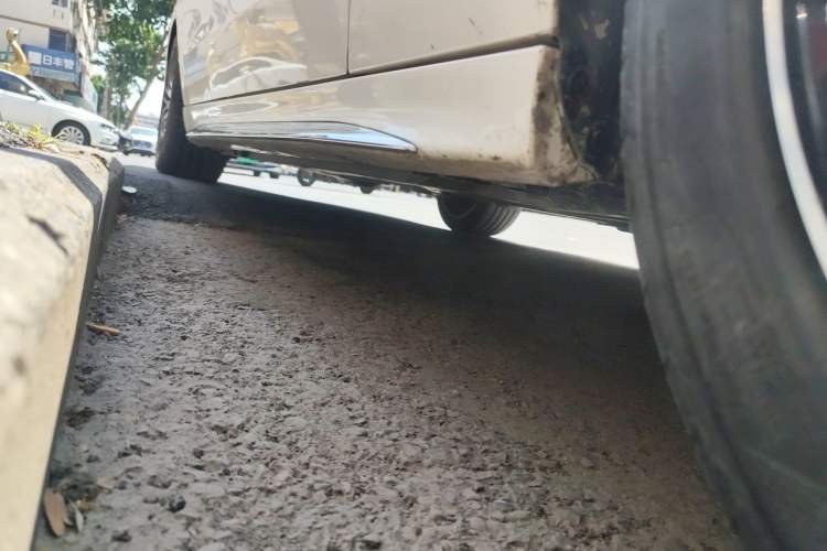 Used Mercedes-Benz C-Class 2023 Facelift C 260 L Chassis Front Right