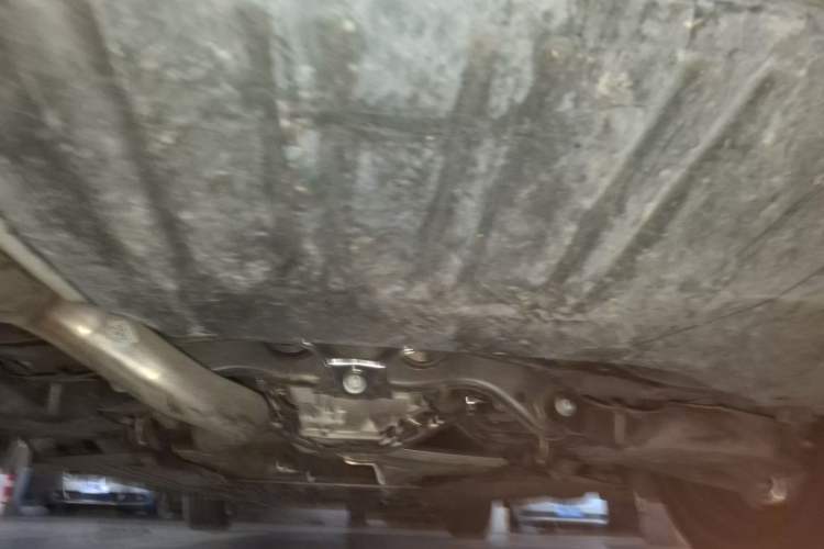 Used Mercedes-Benz C-Class 2023 C 260 L Bright Night Sports Edition Chassis Rear