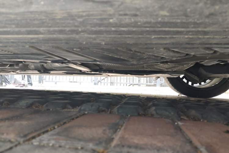 Used Mercedes-Benz C-Class 2023 C 200 L Sport Edition Chassis Rear Left