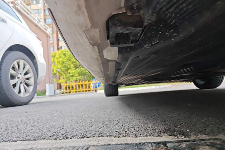 Used Mercedes-Benz C-Class 2023 C 260 L Sport Edition Chassis Rear Left
