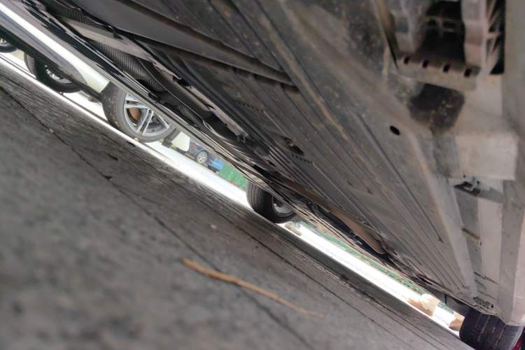 Used Mercedes-Benz C-Class 2023 C 260 L Bright Night Sports Edition Chassis Rear Right
