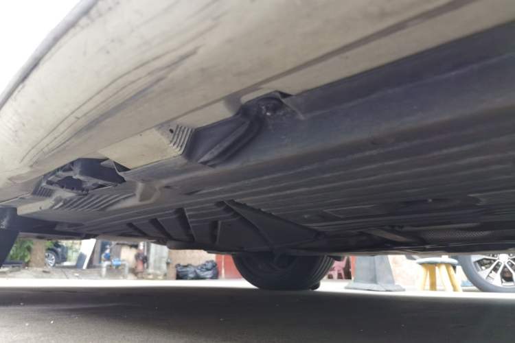 Used Mercedes-Benz C-Class 2023 C 260 L Sport Edition Chassis Rear Right