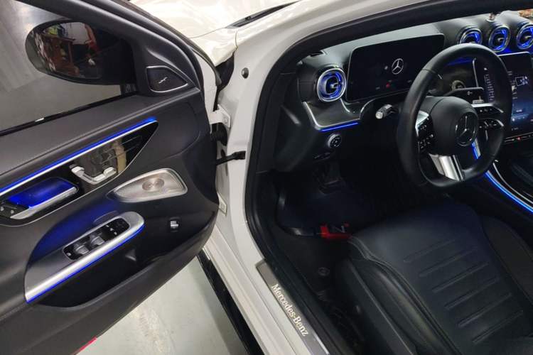 Used Mercedes-Benz C-Class 2023 Restyled C 260 L Night Edition Sports Version Driver Seat