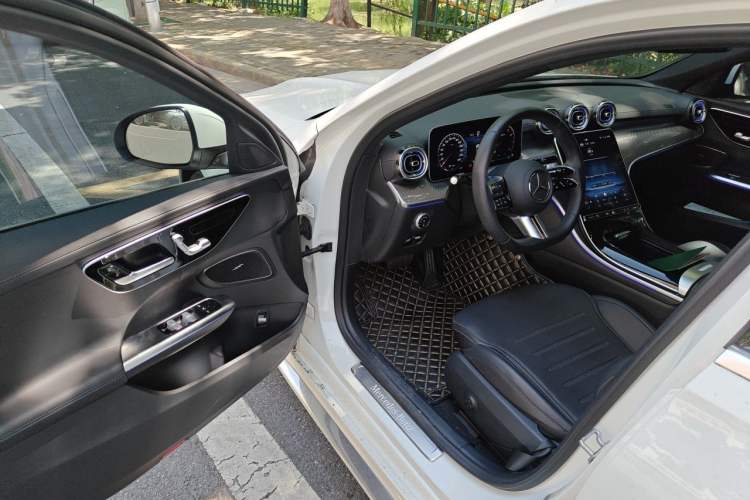Used Mercedes-Benz C-Class 2023 Second Facelift C 260 L Sport Edition Driver Seat