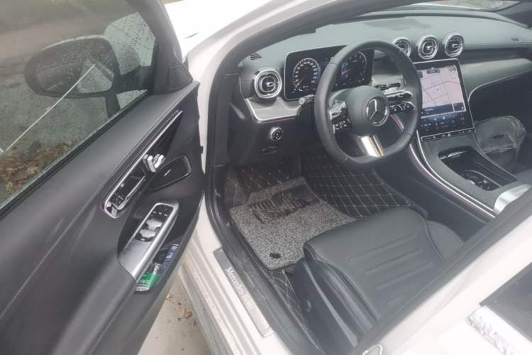 Used Mercedes-Benz C-Class 2023 Second Facelift C 260 L Sport Edition Driver Seat