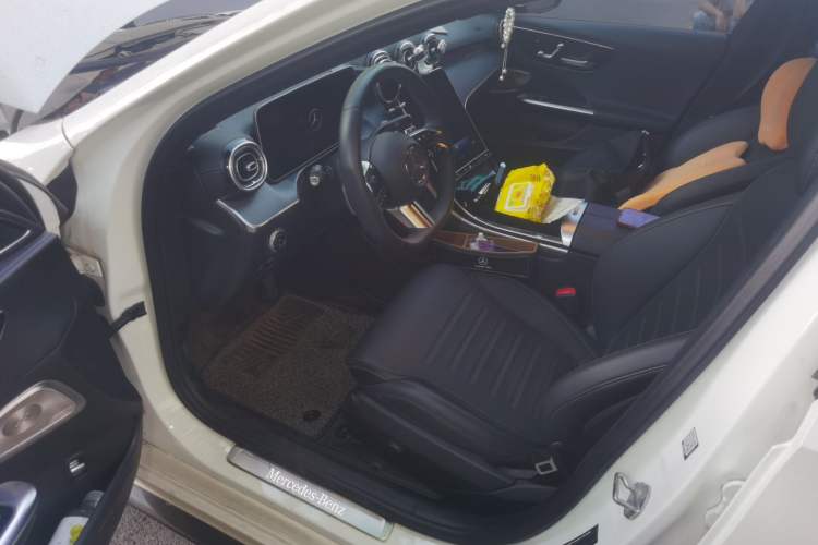 Used Mercedes-Benz C-Class 2023 C 260 L Bright Night Sports Edition Driver Seat