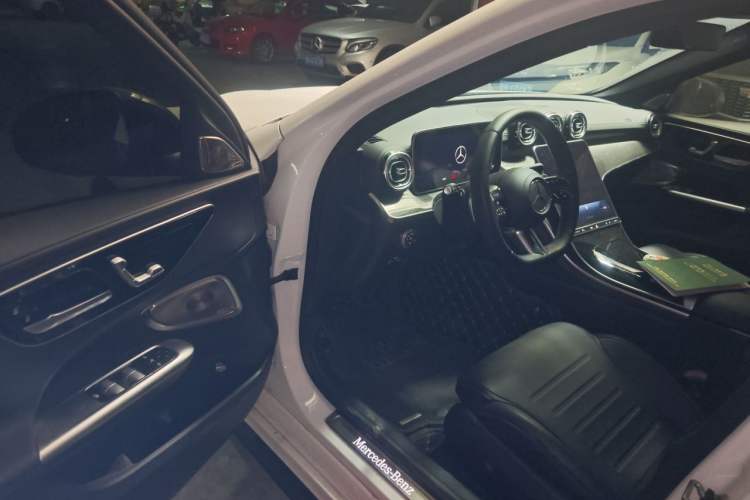 Used Mercedes-Benz C-Class 2023 Restyled C 260 L Night Edition Sports Version Driver Seat