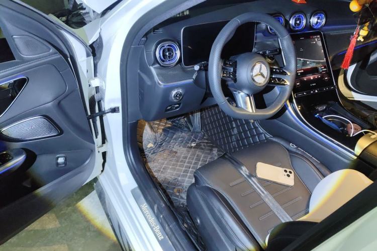 Used Mercedes-Benz C-Class 2023 Restyled C 260 L Sport Edition Driver Seat