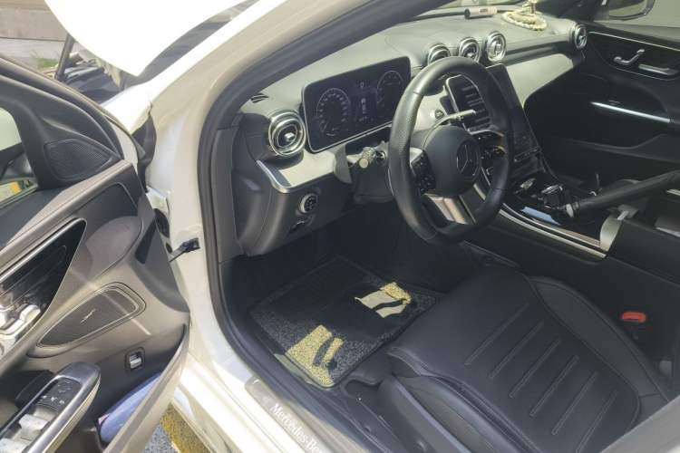 Used Mercedes-Benz C-Class 2023 Facelift C 260 L Driver Seat