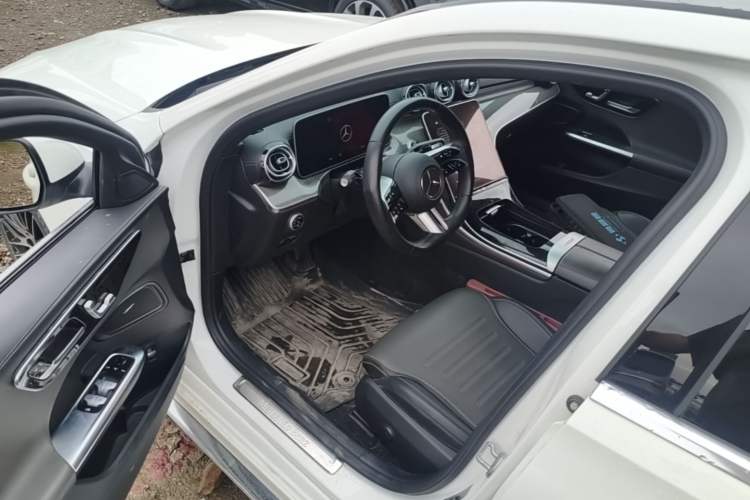 Used Mercedes-Benz C-Class 2023 C 260 L Sport Edition Driver Seat