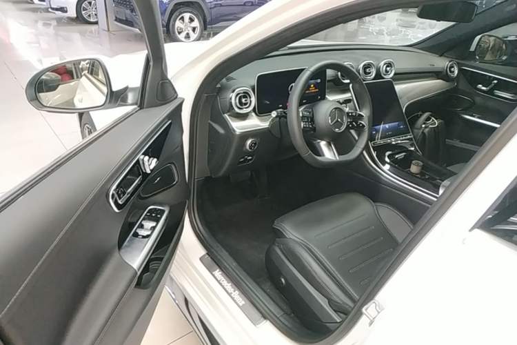 Used Mercedes-Benz C-Class 2023 Second Facelift C 260 L Sport Edition Driver Seat