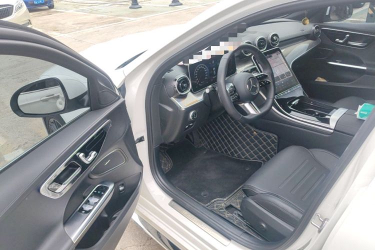 Used Mercedes-Benz C-Class 2023 Revised C 200 L Sport Edition Driver Seat