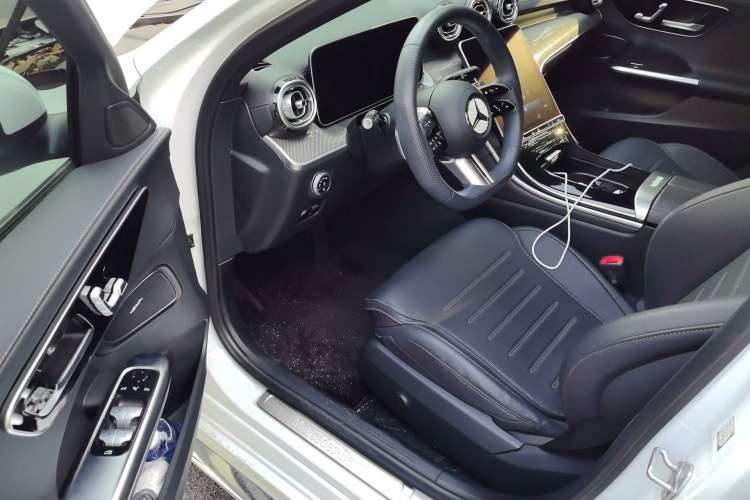 Used Mercedes-Benz C-Class 2023 Second Facelift C 260 L Sport Edition Driver Seat