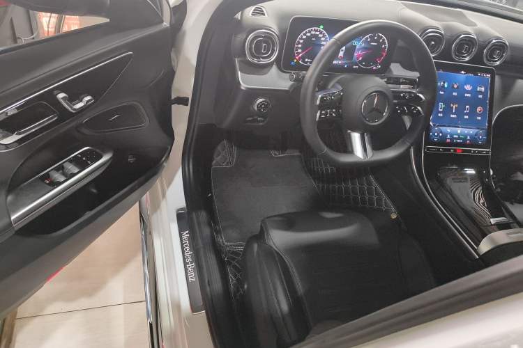 Used Mercedes-Benz C-Class 2023 Restyled C 260 L Sport Edition Driver Seat