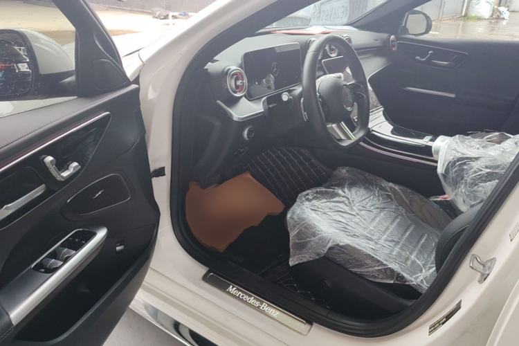 Used Mercedes-Benz C-Class 2023 Restyled C 260 L Sport Edition Driver Seat