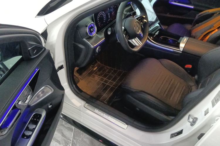 Used Mercedes-Benz C-Class 2023 C 260 L Bright Night Sports Edition Driver Seat