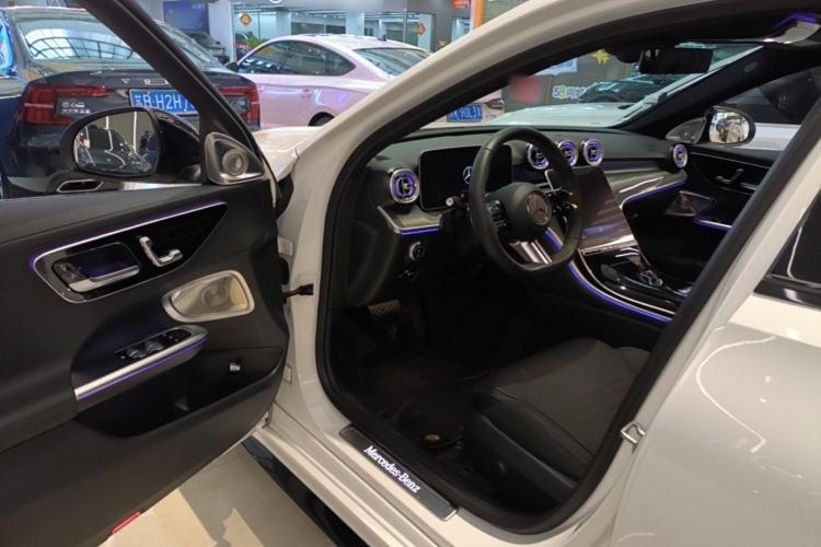 Used Mercedes-Benz C-Class 2023 Second Facelift C 260 L Starry Night Sports Edition Driver Seat