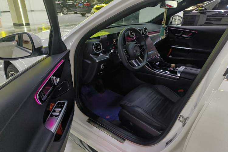 Used Mercedes-Benz C-Class 2023 Revised C 200 L Sport Edition Driver Seat