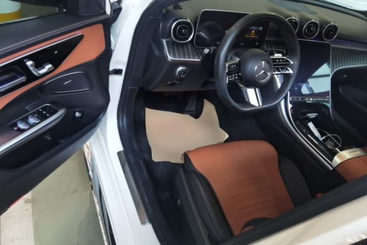 Used Mercedes-Benz C-Class 2023 C 200 L Sport Edition Driver Seat