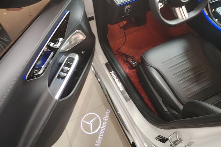 Used Mercedes-Benz C-Class 2023 Restyled C 260 L Sport Edition Driver Seat