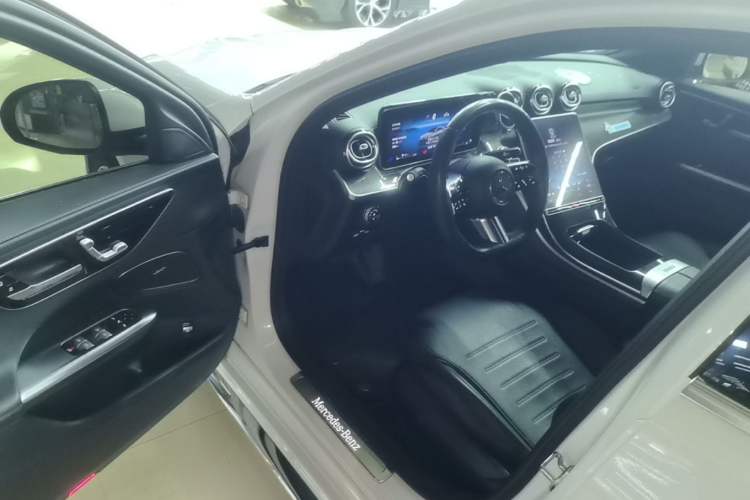 Used Mercedes-Benz C-Class 2023 C 260 L Sport Edition Driver Seat