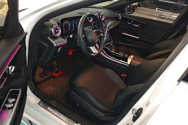 Used Mercedes-Benz C-Class 2023 Restyled C 260 L Sport Edition Driver Seat