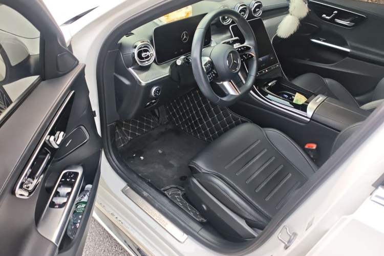 Used Mercedes-Benz C-Class 2023 Second Facelift C 260 L Sport Edition Driver Seat